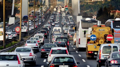 Mart ayında trafiğe 103 bin yeni araç çıktı