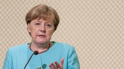 Merkel: Ukrayna'da ateşkes ihlal ediliyor