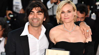 Fatih Akın'nın Cannes'da ödül sevinci