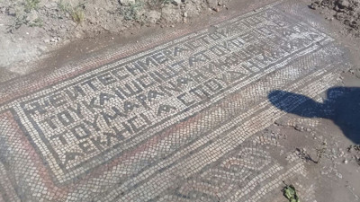 Bin 500 yıllık mozaik bulundu
