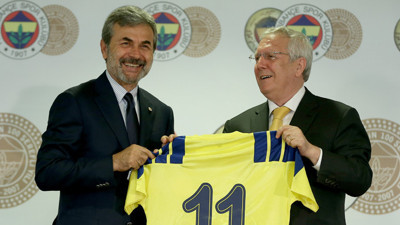 Aykut Kocaman için imza töreni düzenlendi