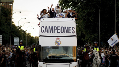 Real Madrid kupayı evinde kutladı