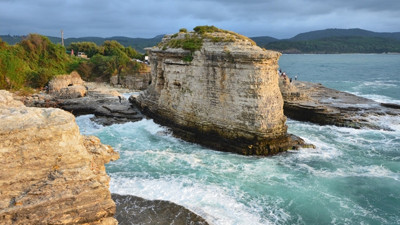 Kerpe'nin doğa harikası 'Kartal Kayaları'