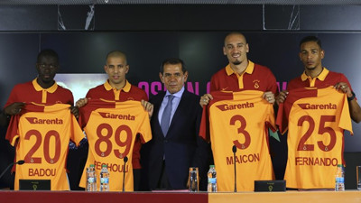 Galatasaray'dan imza şov