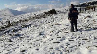 Isparta'da düşen uçağın enkazı görüntülendi
