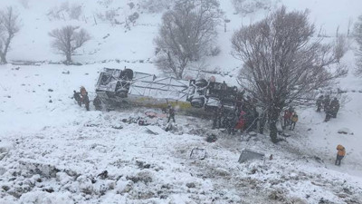 Muş'ta yolcu otobüsü devrildi: 6 ölü