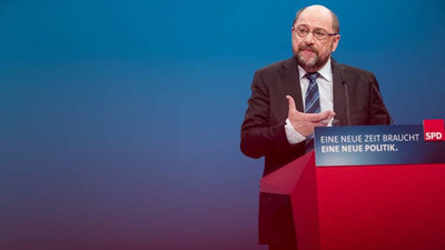 Almanya'da büyük koalisyonun geleceği oylanıyor