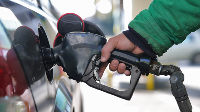 Benzine 12 kuruş zam geliyor