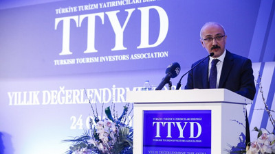 "Ekonomimiz de ordumuz gibi sağlam ve güçlü"