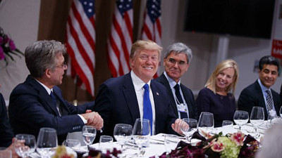 Trump Davos'ta Avrupa iş dünyasıyla buluştu