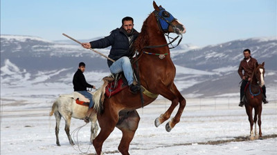 "Doğu Ekspresi" yolcularından cirite yoğun ilgi