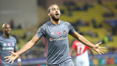 Cenk Tosun rekor ücretle Everton'da
