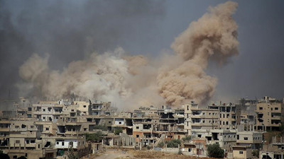 İsrail Suriye'yi savaş uçakları ve füzelerle vurdu