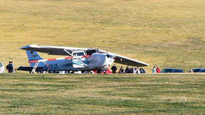 Almanya'da küçük uçak pistten çıktı: 3 ölü