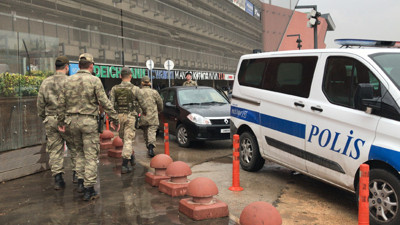 Gaziantep'te havaya ateş açan asker ikna edilerek gözaltına alındı