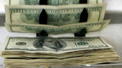 Dolar, enflasyon sonrası dalgalandı