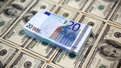 Dolar 5.50 altında güne başladı, enflasyon raporu bekleniyor