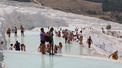 "40 milyon turist hedefi aynen devam ediyor"