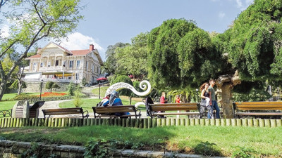 Güz renkleriyle süslenirken İstanbul