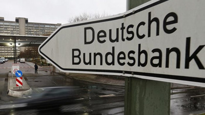 Alman finans sistemine "risk var" uyarısı