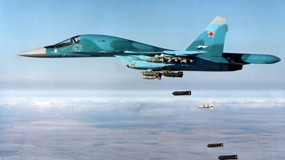 Rus uçakları İdlib'i bombaladı