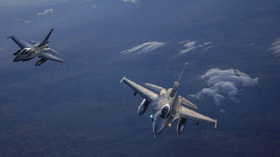 Rus ve ABD uçakları Karadeniz'de karşı karşıya geldi