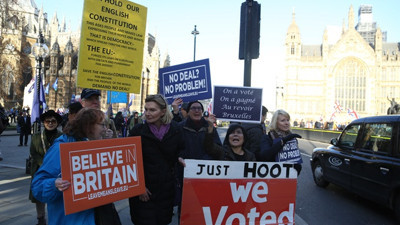 May'den Brexit için mekik diplomasisi