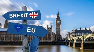 İngiliz iş dünyasından siyasilere Brexit uyarısı