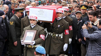 Çığda şehit düşen Dinç son yolculuğuna uğurlandı