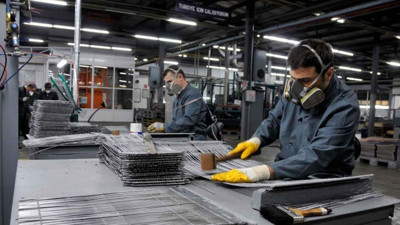 İmalat PMI 7 yılın zirvesine çıktı