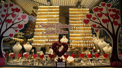 Kuyumcularda 14 Şubat hareketliliği