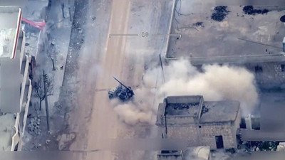 YPG/PKK evlerin arasından Türkiye'ye saldırıyor