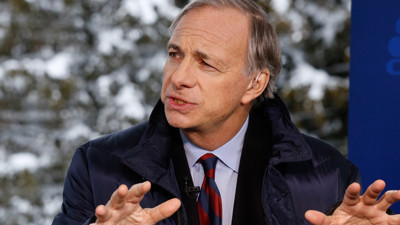 Dünyanın en büyük hedge fonundan resesyon uyarısı