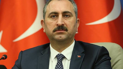 Adalet Bakanı'ndan şehidin ikramiyesine haciz açıklaması