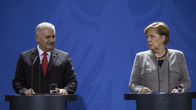 Merkel: Görüşmelerimiz yoğun bir şekilde sürmeli