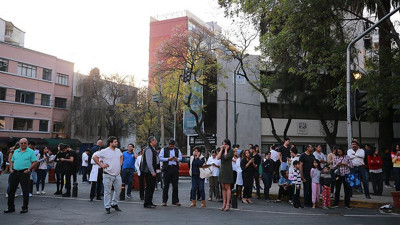 Meksika'da 7.5 şiddetinde deprem