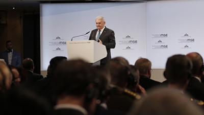 "Suriye'de bir savaş yok. Sadece terörle mücadele var"