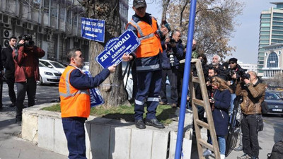 ABD elçiliğinin bulunduğu caddenin adı değişti