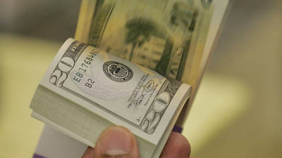 Dolar 3.80'den döndü