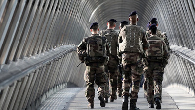 Mali'de 2 Fransız askeri öldü