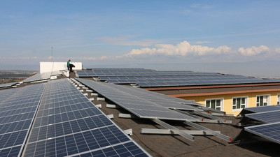 Güneş enerjisi okula gelir sağlayacak