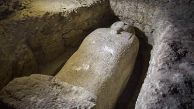 Mısır'da 3 bin yıllık 8 firavun mezarı bulundu