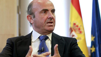 AP'den Guindos'a onay