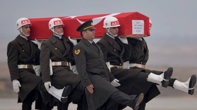 Afrin şehitlerine veda