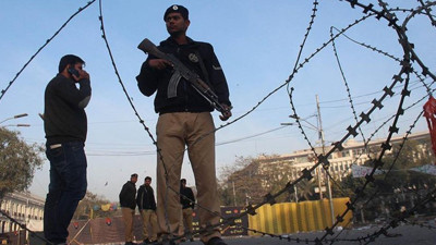 Pakistan ile Hindistan arasında çatışma: 6 ölü