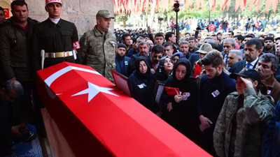 Afrin şehitlerine veda