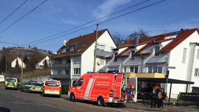 Almanya'da Türk aile evlerinde ölü bulundu