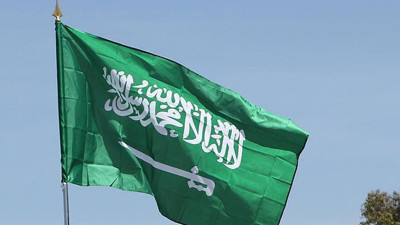 Suudiler 'İsrail'e hava sahası açıldı' iddialarını yalanladı