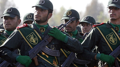 İran, Devrim Muhafızları'nın ekonomideki yerini tartışıyor