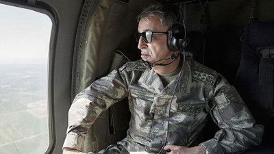 Akar, harekatı havadan denetledi